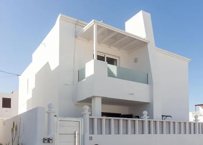 Luxury Beach Apartments Diama